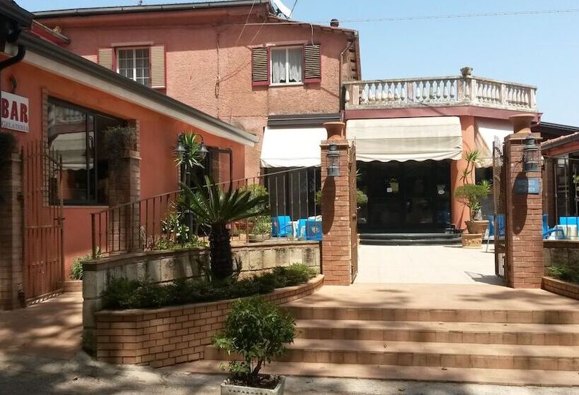 بنسيون La Pineta