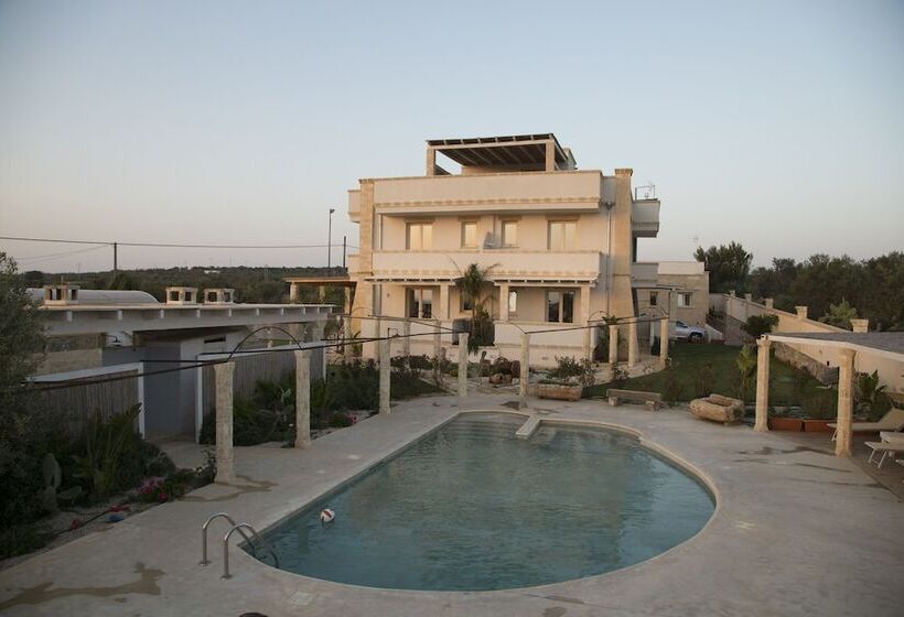 Blue And Blue Luxury Bed & Breakfast