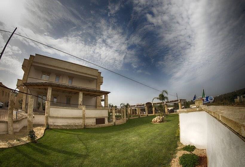 Blue And Blue Luxury Bed & Breakfast