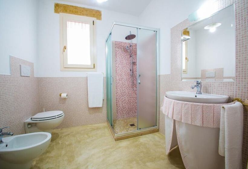 Blue And Blue Luxury Bed & Breakfast