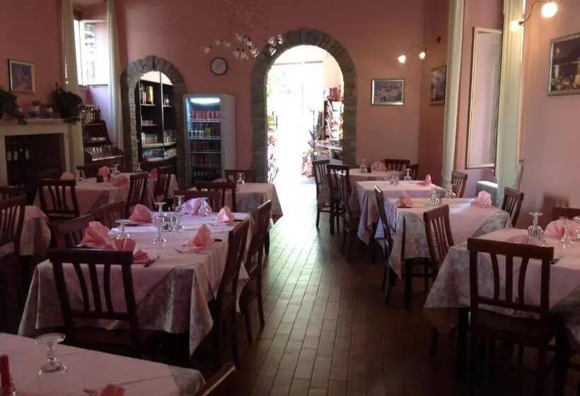 هتل Albergo Del Lago