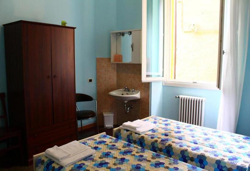 호텔 Albergo Del Lago