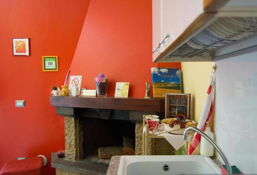 בית מלון כפרי Azienda Agrituristica Cluana