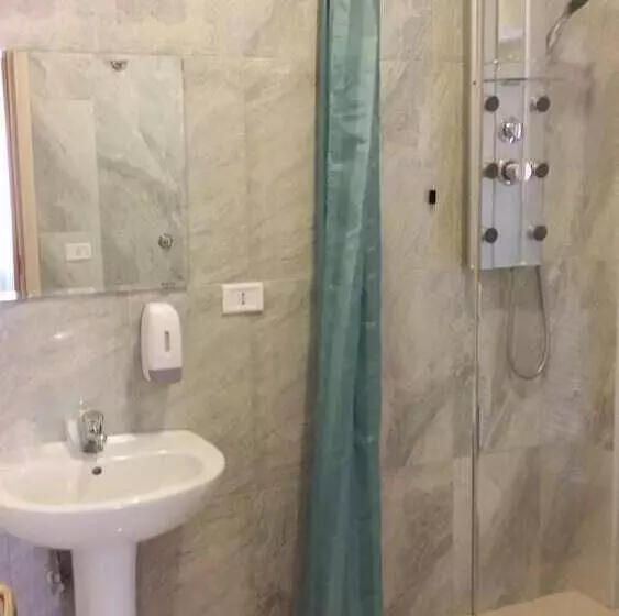 Hostelli Torvaianica