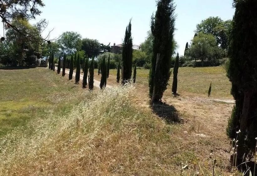 Maaseutuhotelli Agriturismo Castagneto Picci