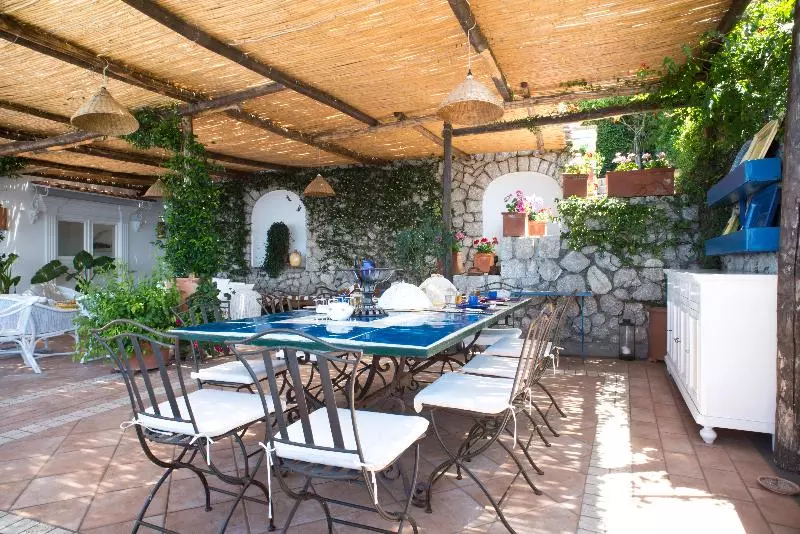 پانسیون Casa Orrico  Blue Grotto