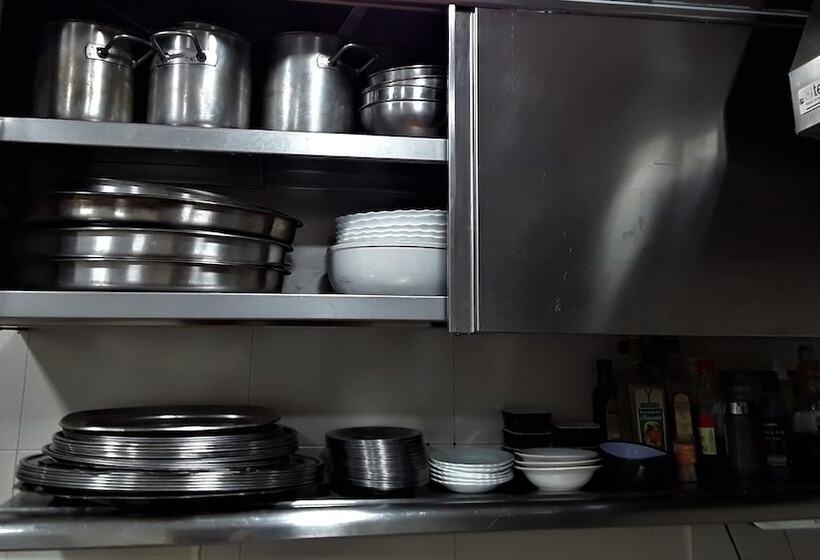 Albergue Rural Mandoia Hostel