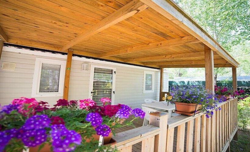 هتل Camping Dei Tigli