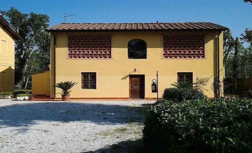 هتل Camping Dei Tigli