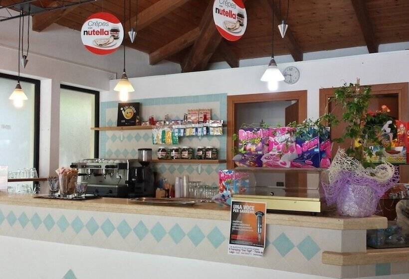 هتل Camping Dei Tigli