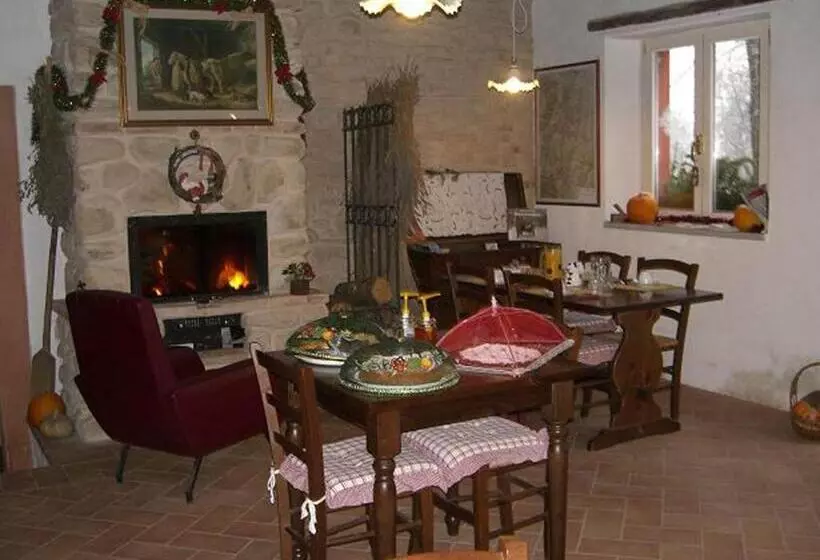 Maaseutuhotelli Agriturismo Piccola Raieda