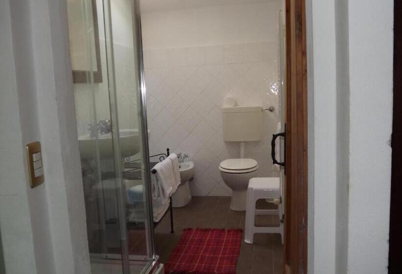 فندق ريفى Agriturismo Piccola Raieda