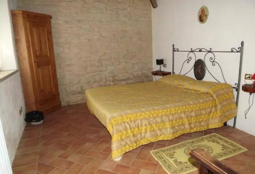 Maaseutuhotelli Agriturismo Piccola Raieda