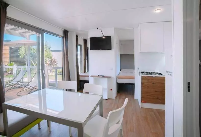 Hotelli Vacanze Camping Boutique