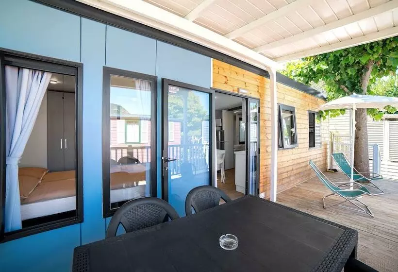 Hotelli Vacanze Camping Boutique