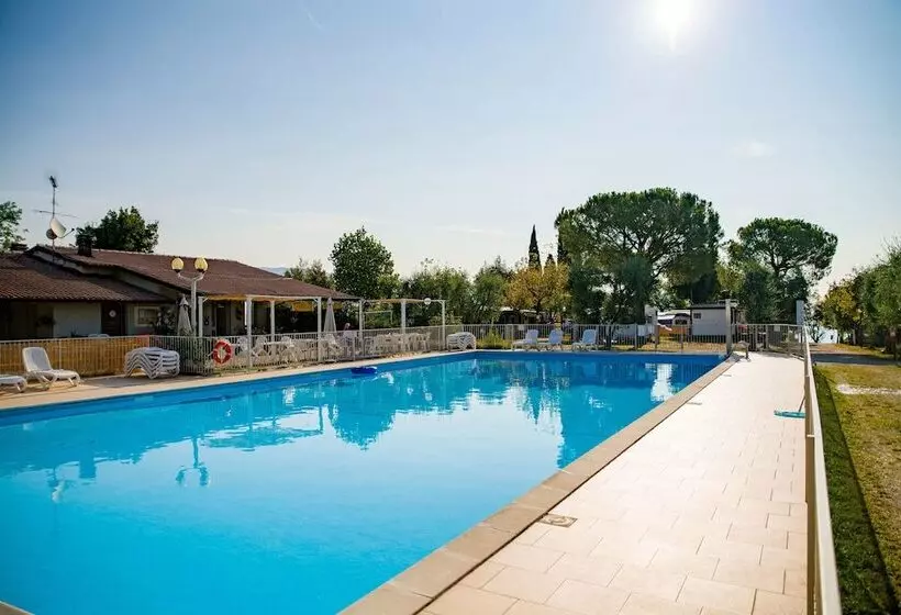 Hotelli Vacanze Camping Boutique