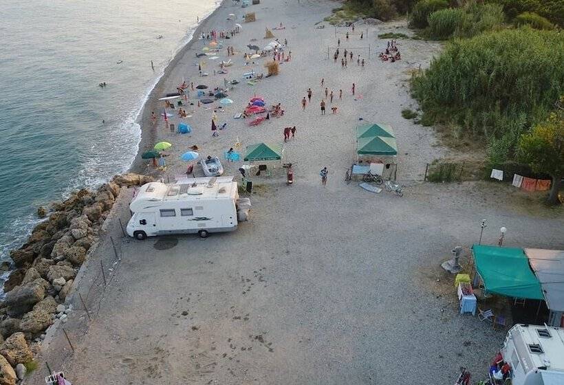 בית מלון כפרי Villaggio Camping Calypso