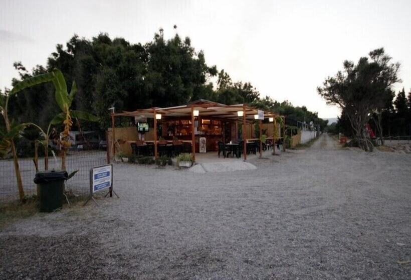 בית מלון כפרי Villaggio Camping Calypso