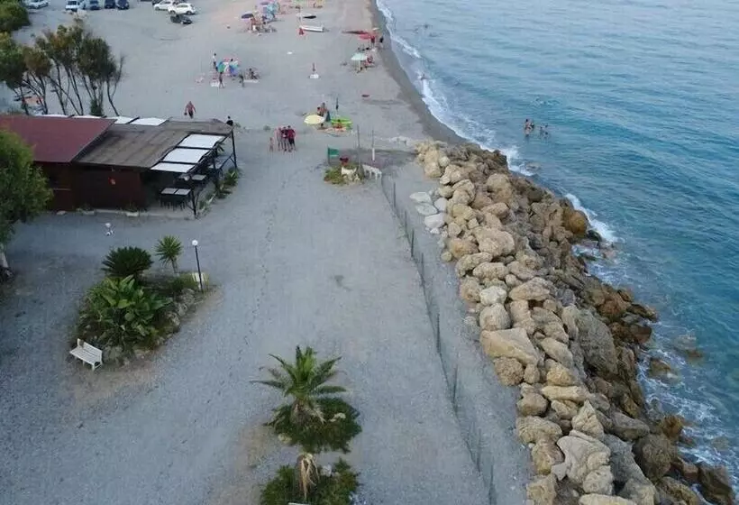 ホテル Villaggio Camping Calypso