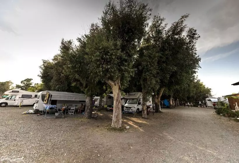 ホテル Villaggio Camping Calypso