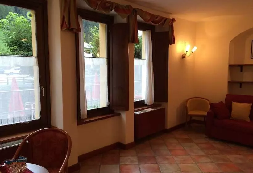 R.t.a. Hotel Monte Rosa