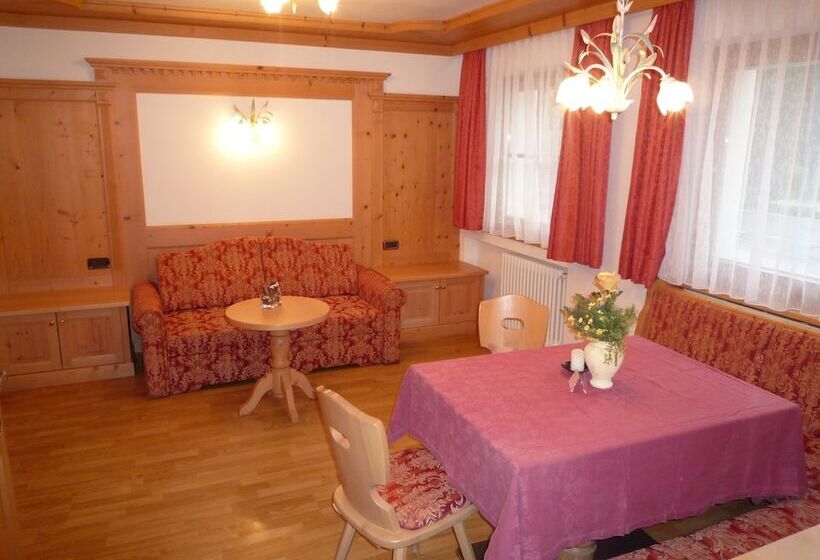 Aparthotel Forcelles