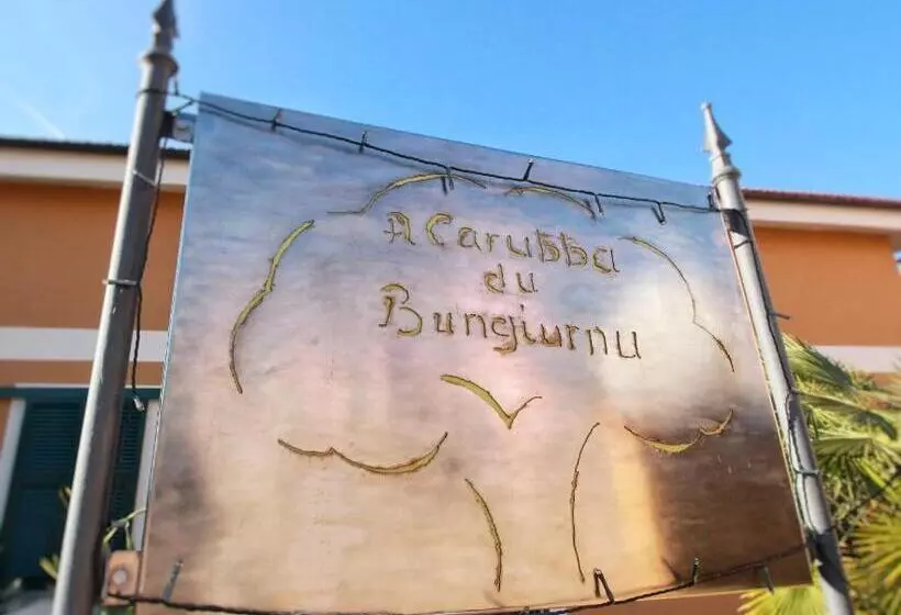 ベッドアンドブレックファースト A Carubba Du Bungiurnu