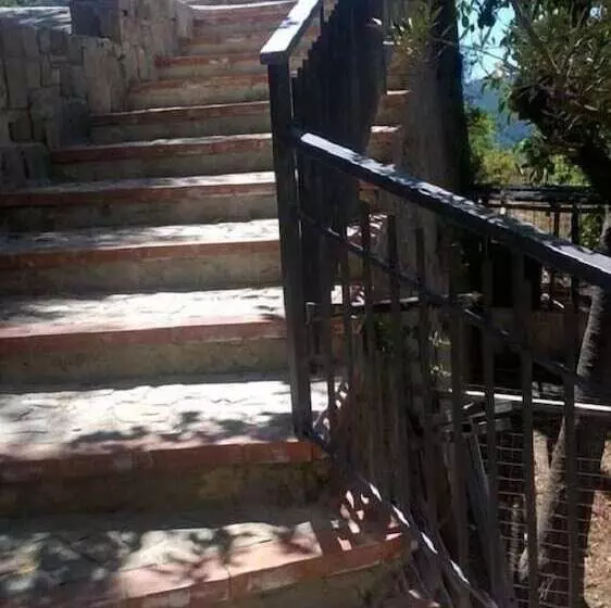 Aamiaismajoitus (B&B) Alloggiando Da Carmela