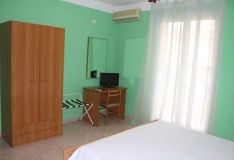 Aamiaismajoitus (B&B) Garden House