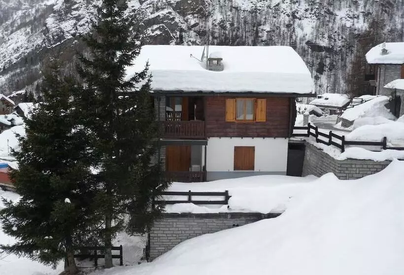 ベッドアンドブレックファースト Le Petit Nid