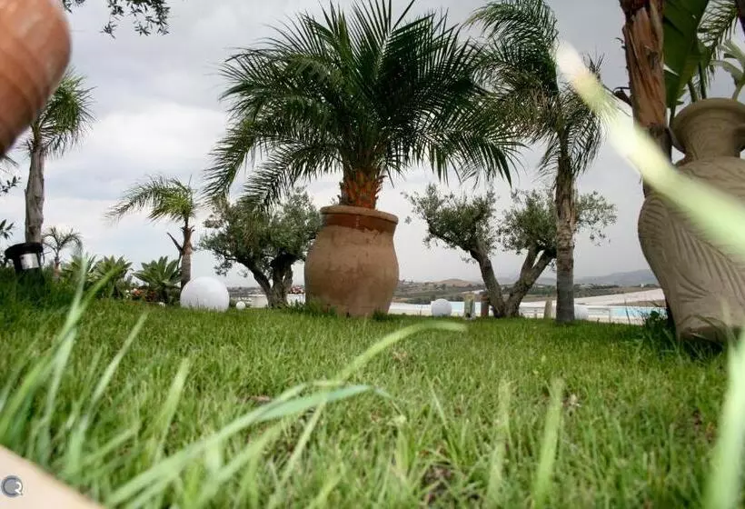 تختخواب و صبحانه Punta Bianca Suite & Home Experience