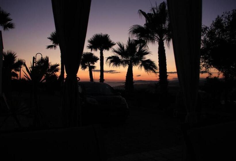 تختخواب و صبحانه Punta Bianca Suite & Home Experience