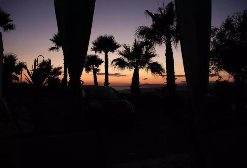 تختخواب و صبحانه Punta Bianca Suite & Home Experience