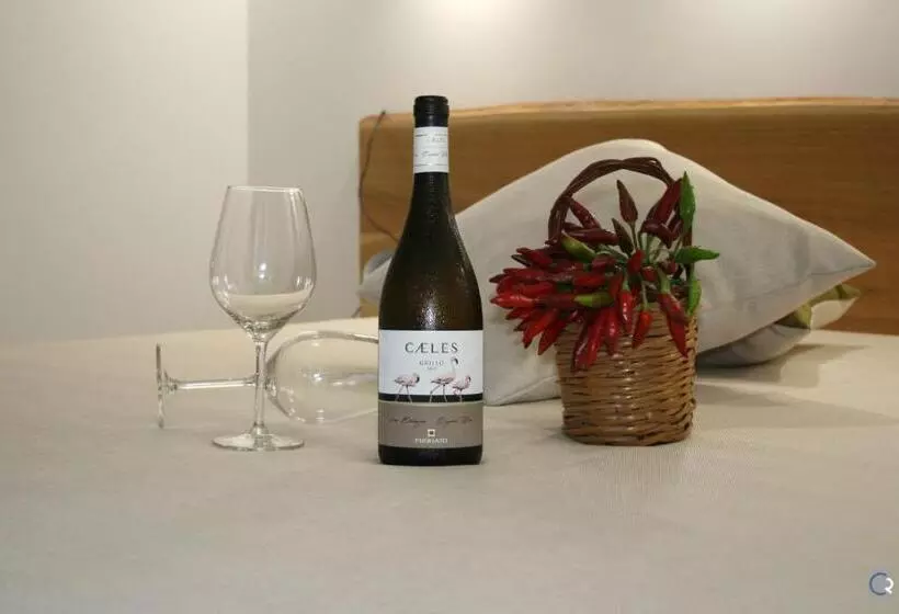 تختخواب و صبحانه Punta Bianca Suite & Home Experience