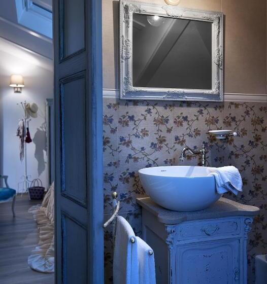 민박 Roncaglia Suite