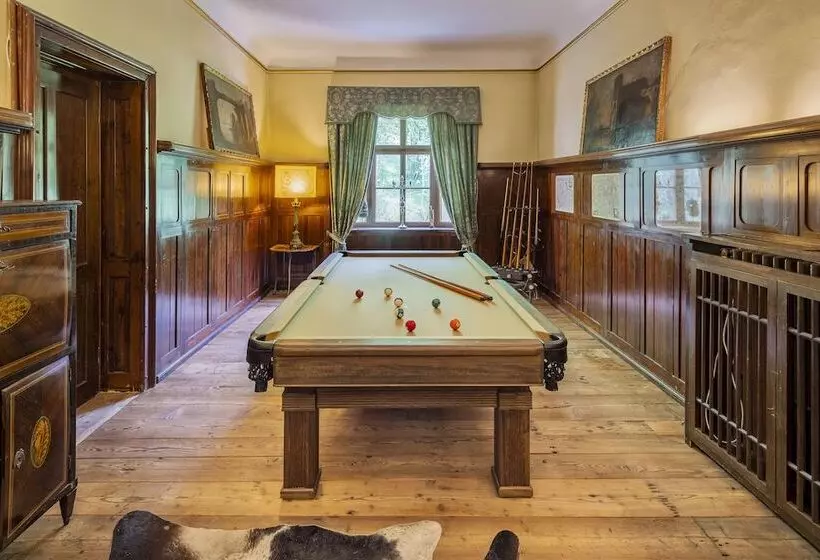 Aamiaismajoitus (B&B) Valcastello Dolomites Chalet & Polo Club