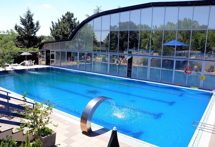 בית מלון כפרי Camping Dei Trulli