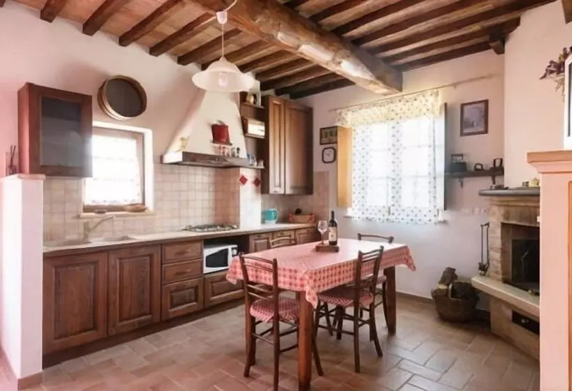 田舎風ホテル Agriturismo Antico Podere La Martinella