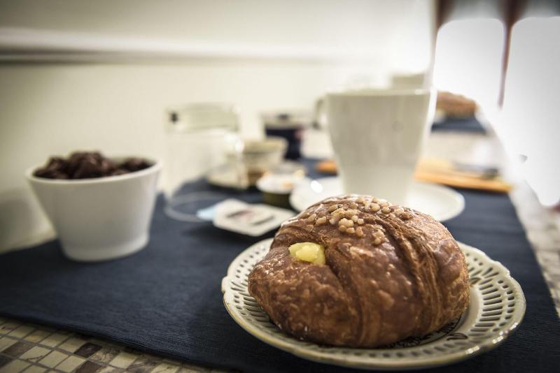 تختخواب و صبحانه Le Fontane Del Re