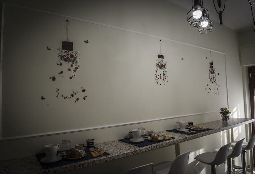 تختخواب و صبحانه Le Fontane Del Re