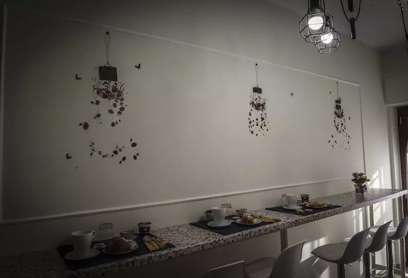 تختخواب و صبحانه Le Fontane Del Re