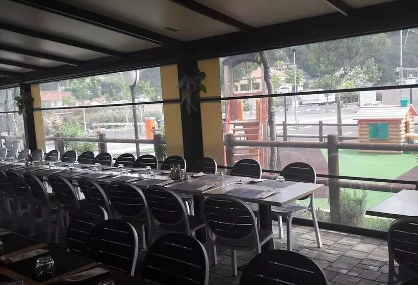 Hotelli Camper Park Nervia