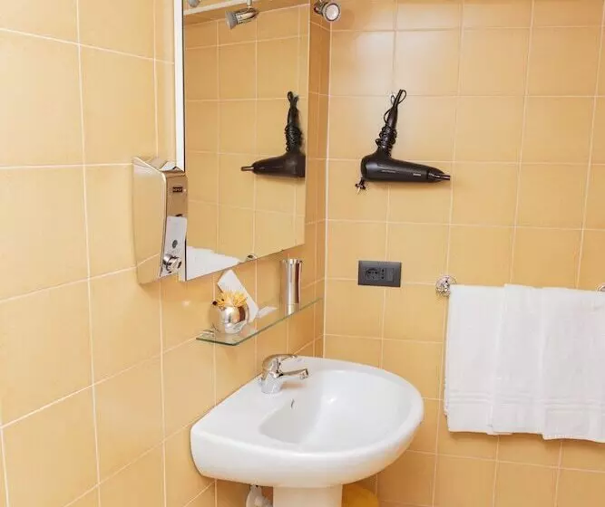 Palazzo Carafa Della Spina