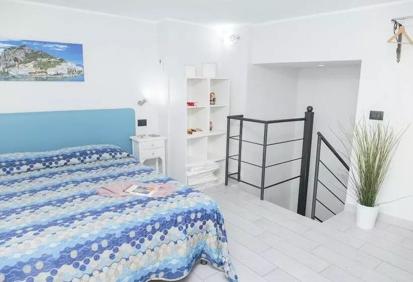 Palazzo Carafa Della Spina