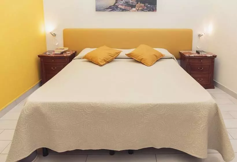 Palazzo Carafa Della Spina