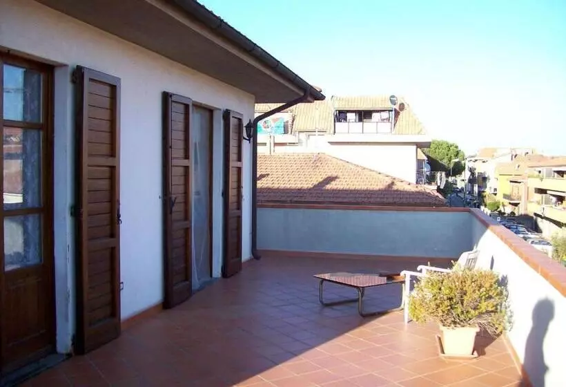 پانسیون Villa Lory Albinia