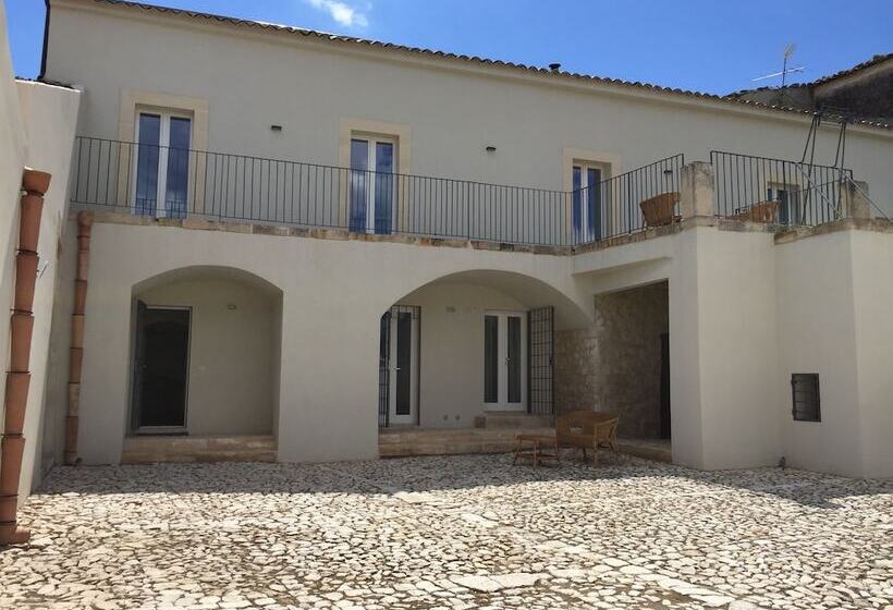 פנסיון Dimora Di Dante