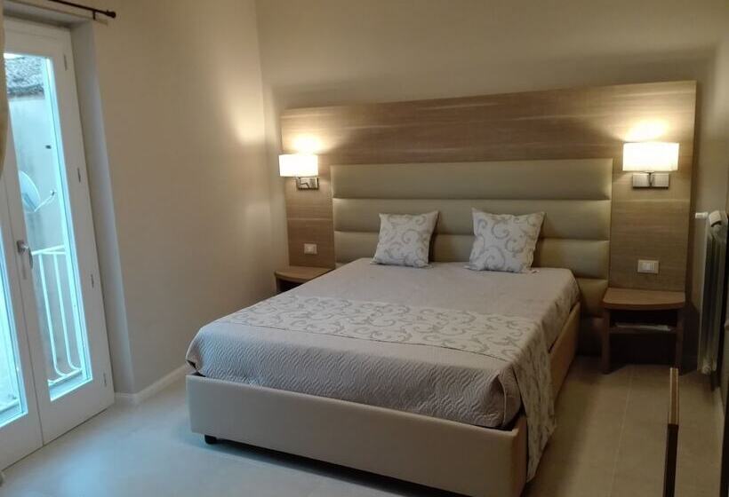 بنسيون La Cattedrale