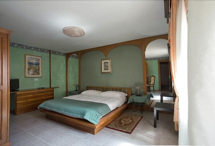 مبيت وإفطار Vibo In Centro