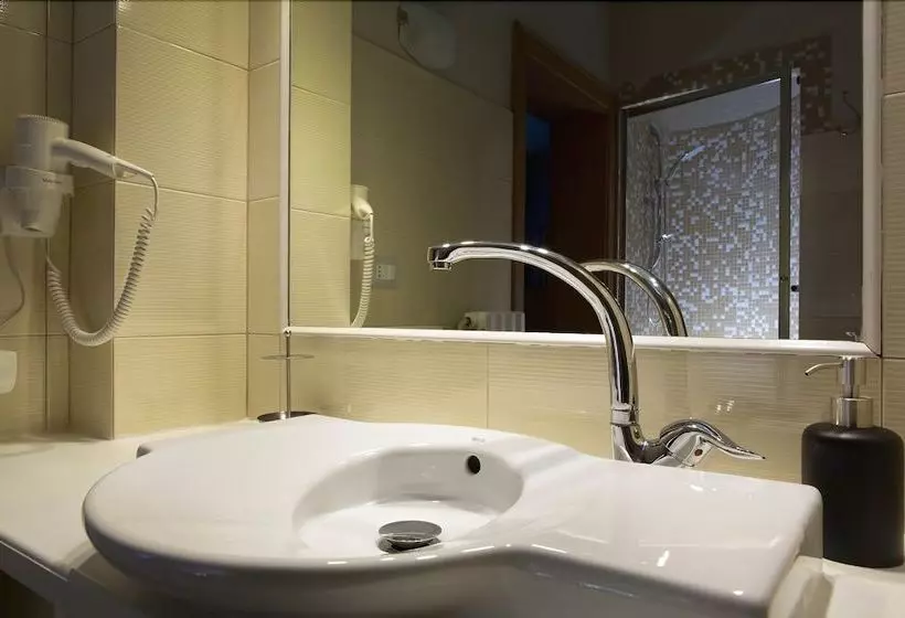 ベッドアンドブレックファースト Vibo In Centro